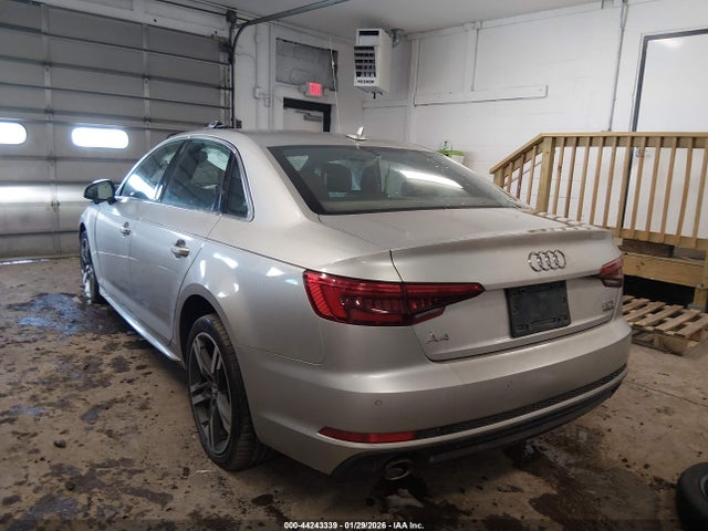 2017 AUDI A4 WAUENAF47HN034570 Photo 2