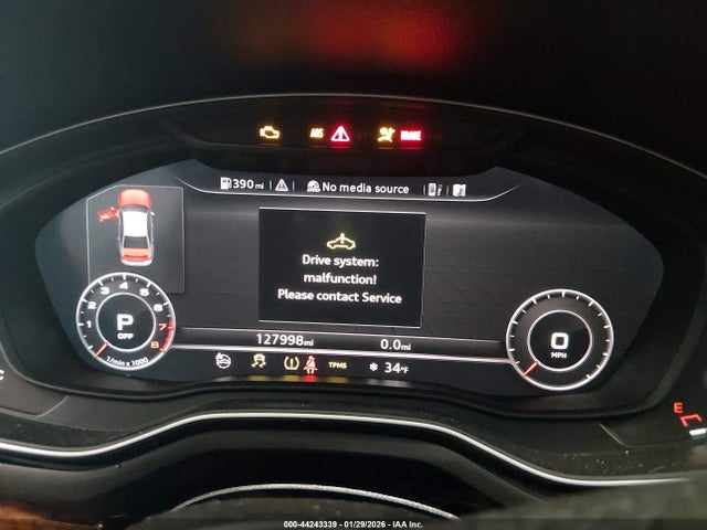 2017 AUDI A4 WAUENAF47HN034570 Photo 6