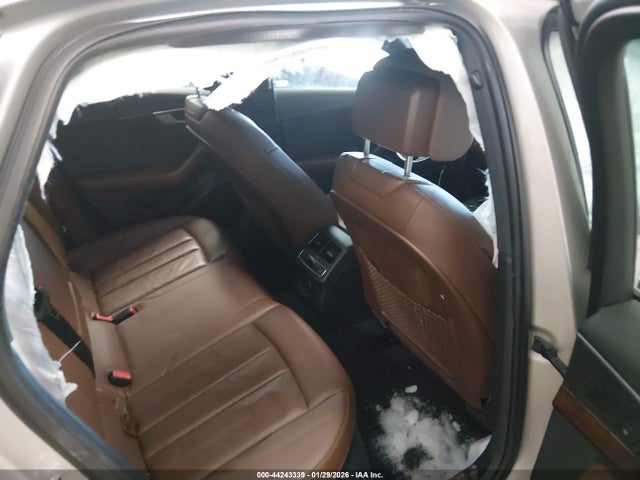 2017 AUDI A4 WAUENAF47HN034570 Photo 7