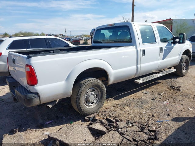 2011 FORD F-250 1FT7W2B62BEC98292 Photo 3
