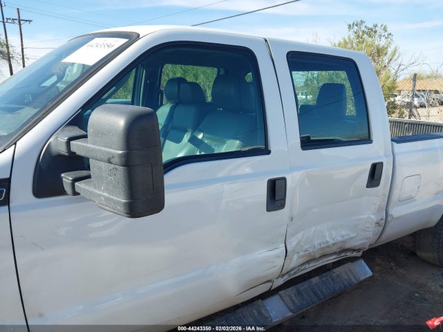 2011 FORD F-250 1FT7W2B62BEC98292 Photo 5