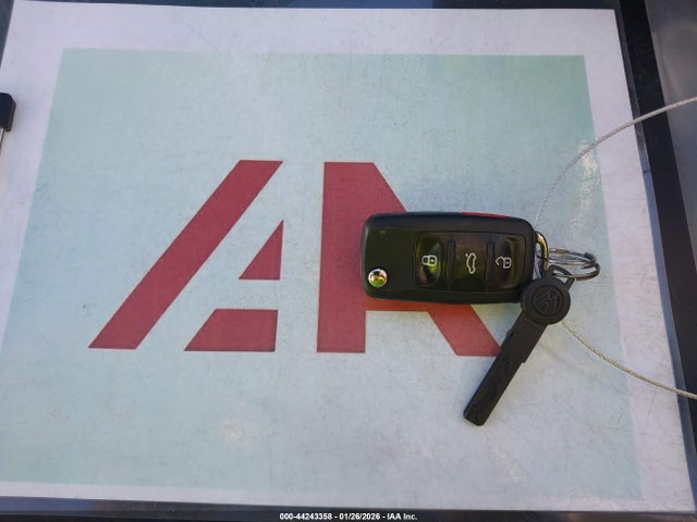 Продаж на аукціоні авто 2018 Volkswagen Passat 2.0t R-line/2.0t S, vin: 1VWAA7A36JC015585, номер лоту: 44243358