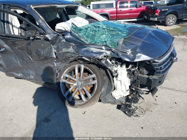 Продаж на аукціоні авто 2018 Volkswagen Passat 2.0t R-line/2.0t S, vin: 1VWAA7A36JC015585, номер лоту: 44243358