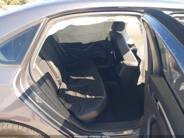 Продаж на аукціоні авто 2018 Volkswagen Passat 2.0t R-line/2.0t S, vin: 1VWAA7A36JC015585, номер лоту: 44243358
