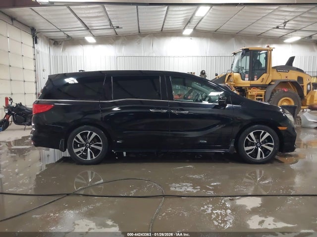 Honda Odyssey Elite 2018 5FNRL6H97JB007521 Image 13