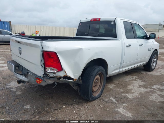 1C6RR6GT6HS523711 RAM 1500 Slt 4x2 6&#039;4 Box
