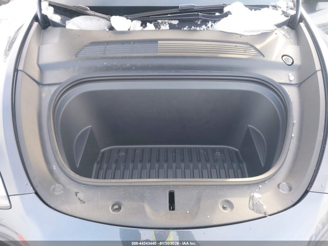 2021 TESLA MODEL Y 5YJYGDEE3MF190958 Photo 9