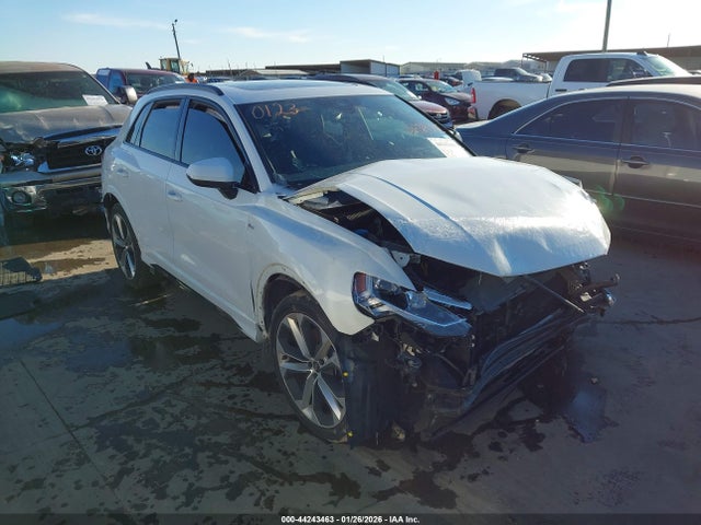 2021 AUDI Q3 WA1EECF34M1082092 Photo 0