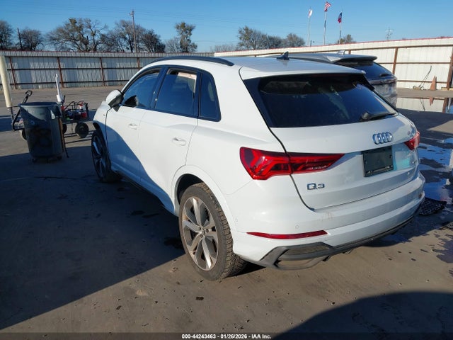 2021 AUDI Q3 WA1EECF34M1082092 Photo 2