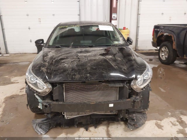 44243485 :رقم المزاد ، 3KPF24AD3ME267577 vin ، 2021 Kia Forte Lxs مزاد بيع