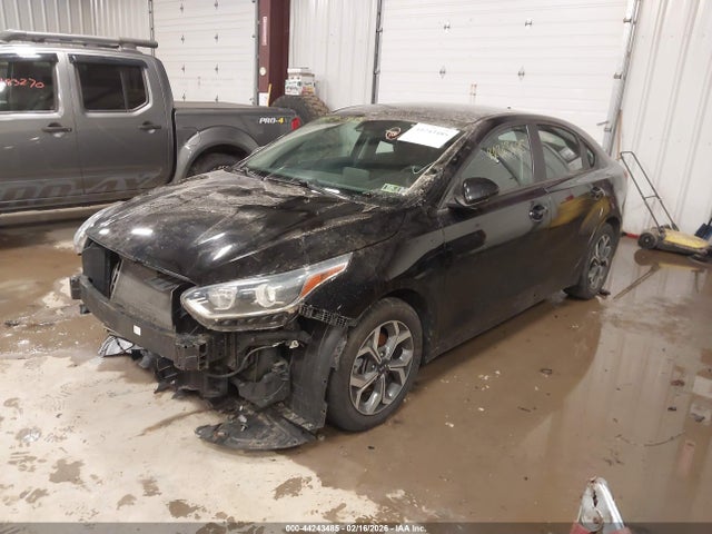 44243485 :رقم المزاد ، 3KPF24AD3ME267577 vin ، 2021 Kia Forte Lxs مزاد بيع