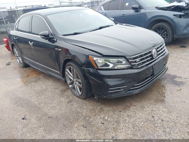 Aukcja sprzedaży 2017 Volkswagen Passat 1.8t R-line, vin: 1VWDT7A33HC055267, numer aukcji: 44243501