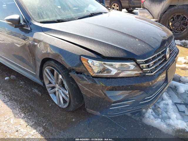 Продаж на аукціоні авто 2017 Volkswagen Passat 1.8t R-line, vin: 1VWDT7A33HC055267, номер лоту: 44243501