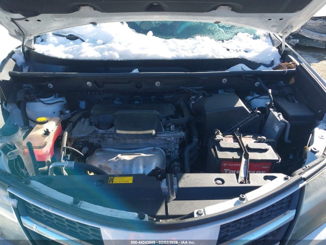 Toyota RAV4 LE 2015 2T3BFREV8FW394643 Image 10