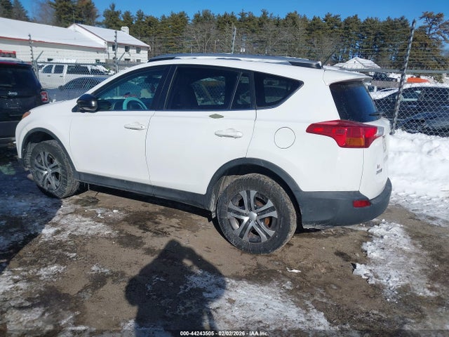 Toyota RAV4 LE 2015 2T3BFREV8FW394643 Image 3