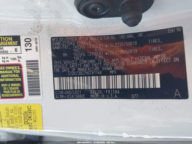 5TDXZ3DC7HS781148 Toyota Sienna Se Premium 8 Passenger