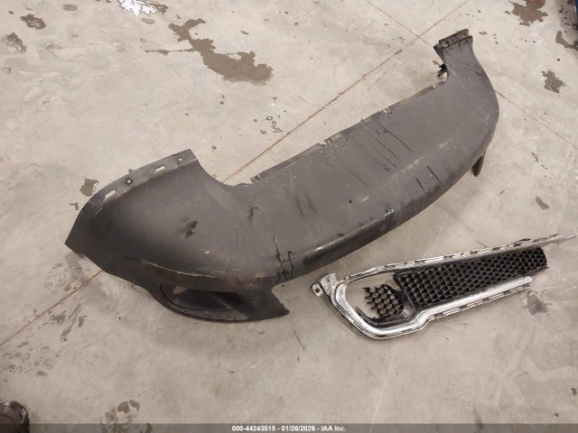 2015 Jeep Cherokee Limited მანქანა იყიდება აუქციონზე, vin: 1C4PJMDS4FW770206, აუქციონის ნომერი: 44243515