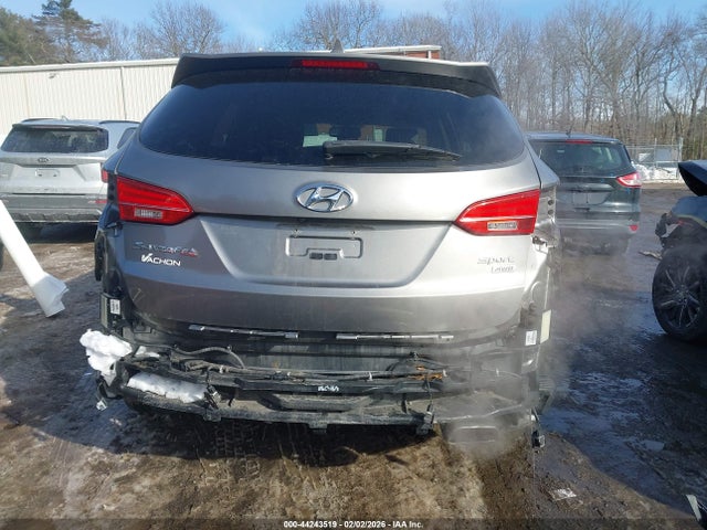 Продажа на аукционе авто 2016 Hyundai Santa Fe Sport 2.4l, vin: 5XYZUDLB3GG311605, номер лота: 44243519