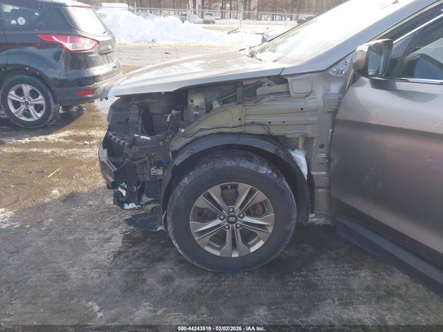 Продажа на аукционе авто 2016 Hyundai Santa Fe Sport 2.4l, vin: 5XYZUDLB3GG311605, номер лота: 44243519