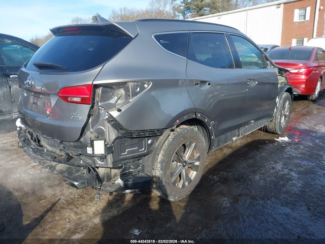 Продажа на аукционе авто 2016 Hyundai Santa Fe Sport 2.4l, vin: 5XYZUDLB3GG311605, номер лота: 44243519
