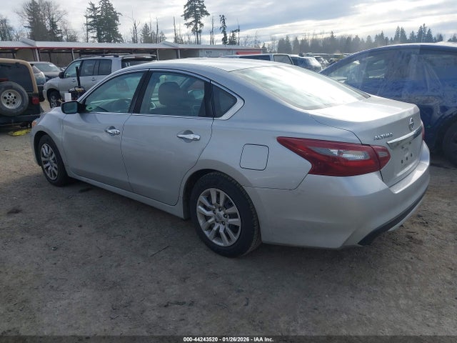 1N4AL3APXJC157646 Nissan Altima 2.5 S