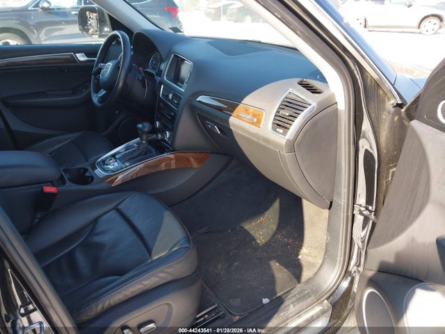 Audi Q5 2.0t Premium 2016 WA1L2AFP0GA046833 Image 5