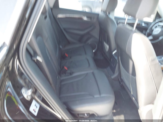 Audi Q5 2.0t Premium 2016 WA1L2AFP0GA046833 Image 8