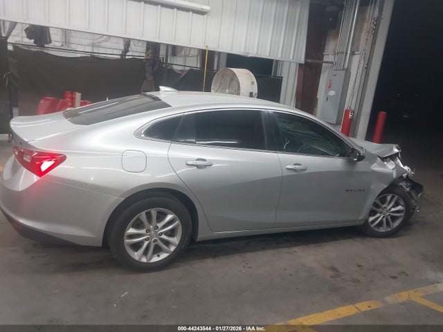 1G1ZD5ST1JF222327 Chevrolet MALIBU LT