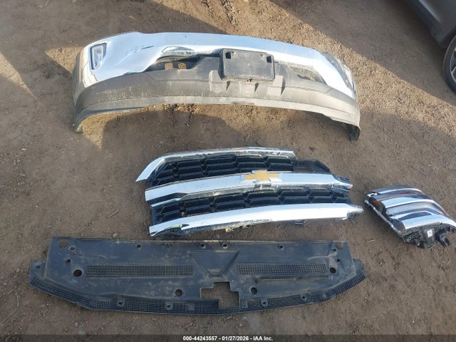 1GCUKRECXHF170944 Chevrolet Silverado 1500 1lt