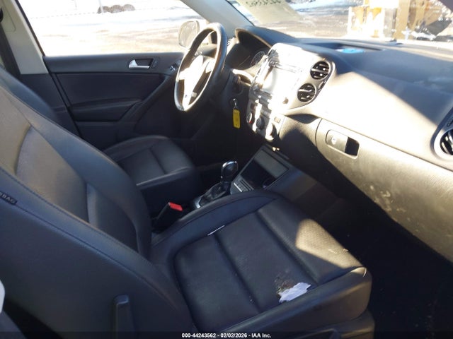 2013 VOLKSWAGEN TIGUAN WVGBV3AX4DW581718 Photo 4