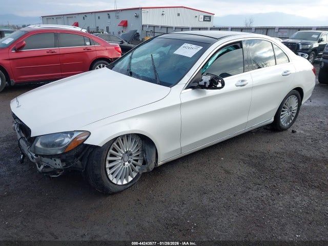 55SWF4KBXHU181666 Mercedes-Benz C 300 Luxury 4matic