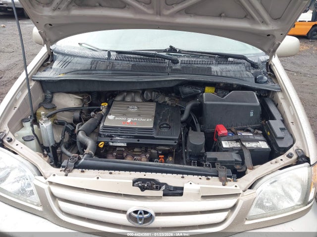 44243581 :رقم المزاد ، 4T3ZF13C53U530739 vin ، 2003 Toyota Sienna Le مزاد بيع