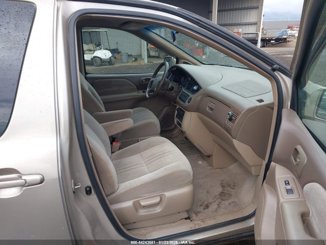 44243581 :رقم المزاد ، 4T3ZF13C53U530739 vin ، 2003 Toyota Sienna Le مزاد بيع
