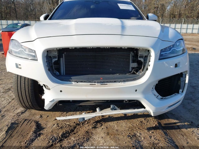 2017 JAGUAR F-PACE SADCM2BV3HA066607 Photo 5