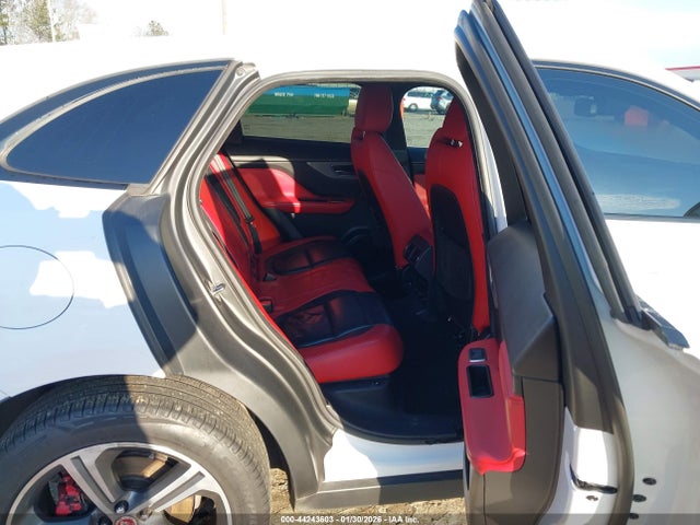 2017 JAGUAR F-PACE SADCM2BV3HA066607 Photo 7