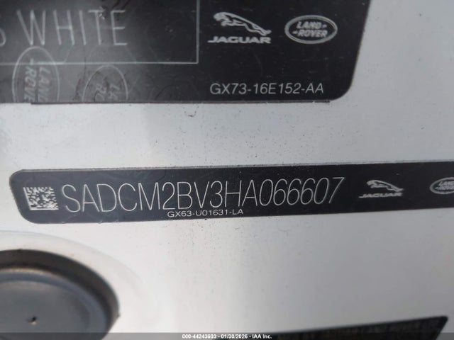 2017 JAGUAR F-PACE SADCM2BV3HA066607 Photo 8