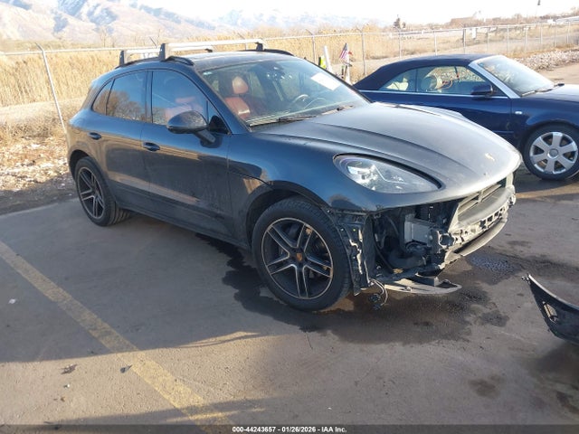 2021 PORSCHE MACAN WP1AA2A52MLB11658 Photo 0