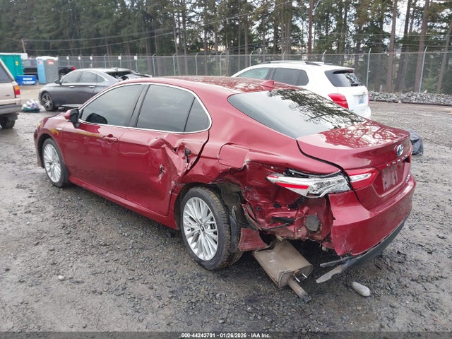 4T1B21HK7KU511940 Toyota Camry Hybrid Xle