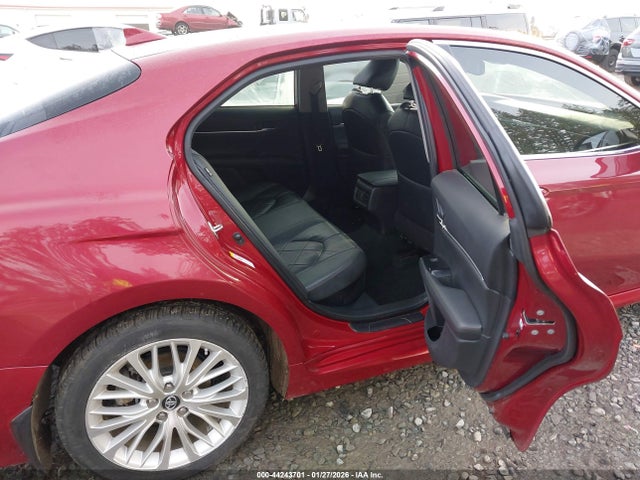 4T1B21HK7KU511940 Toyota Camry Hybrid Xle