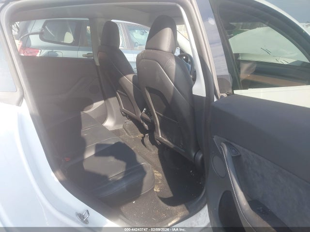 2025 TESLA MODEL Y 7SAYGDEE0SA348668 Photo 7
