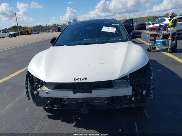KIA Ev6 Gt-line 2024 KNDC44LA1R5214265 Image 13