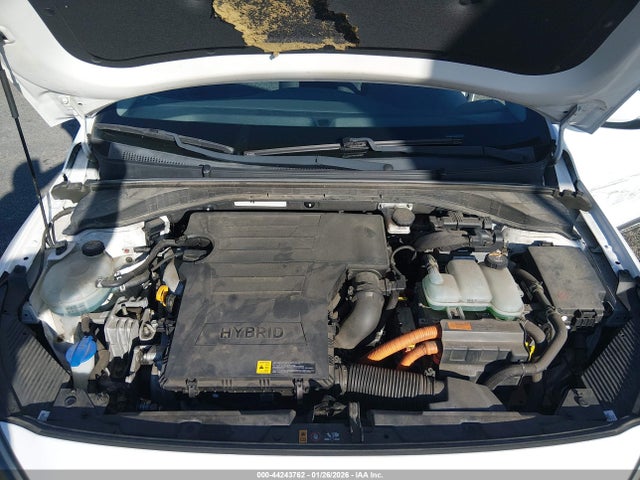 KMHC75LC8HU031654 Hyundai Ioniq Hybrid Sel