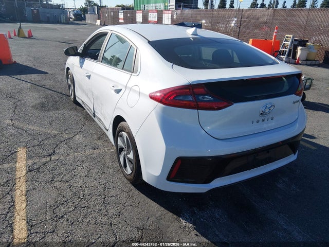 KMHC75LC8HU031654 Hyundai Ioniq Hybrid Sel