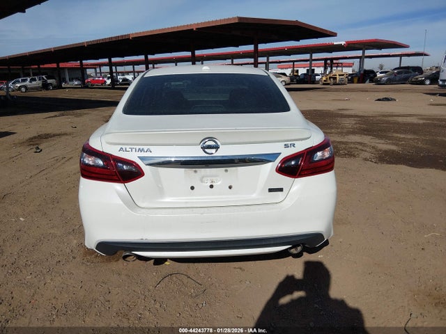 1N4AL3AP5JC179621 Nissan Altima 2.5 Sr
