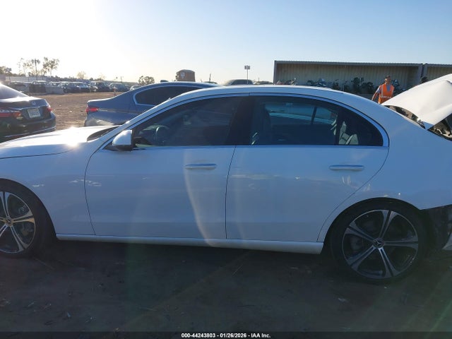Aukcja sprzedaży 2022 Mercedes-benz C 300 Sedan, vin: W1KAF4GB0NR062928, numer aukcji: 44243803