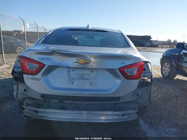 1G1BE5SM5H7215117 Chevrolet Cruze Lt Auto