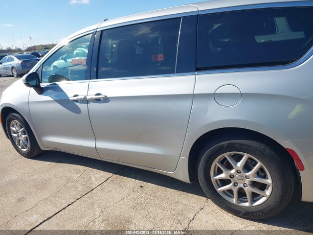 Продажа на аукционе авто 2023 Chrysler Pacifica Touring L, vin: 2C4RC1BG9PR624667, номер лота: 44243813