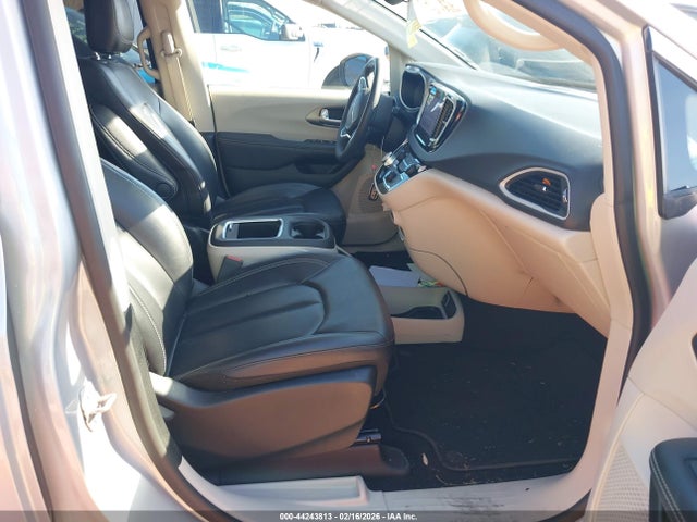 2023 CHRYSLER PACIFICA 2C4RC1BG9PR624667 Photo 4
