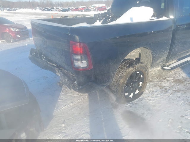 44243822 :رقم المزاد ، 3C6UR5DJXRG373201 vin ، 2024 Ram 2500 Big Horn  4x4 6'4 Box مزاد بيع