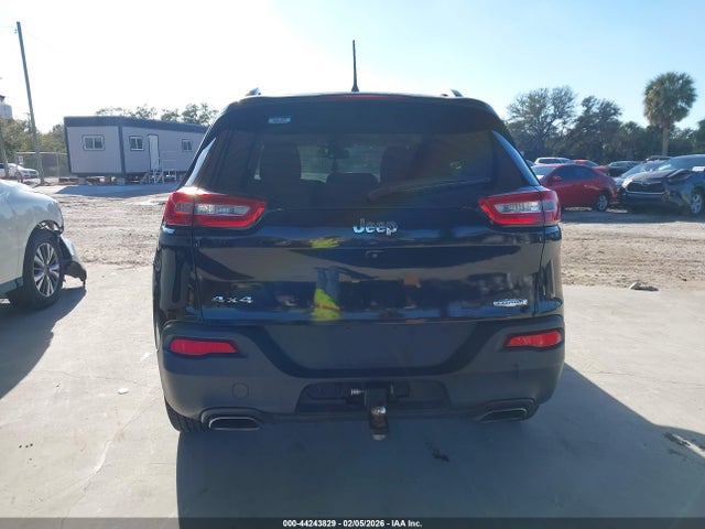 2017 Jeep Cherokee Latitude 4x4 მანქანა იყიდება აუქციონზე, vin: 1C4PJMCS9HW646713, აუქციონის ნომერი: 44243829
